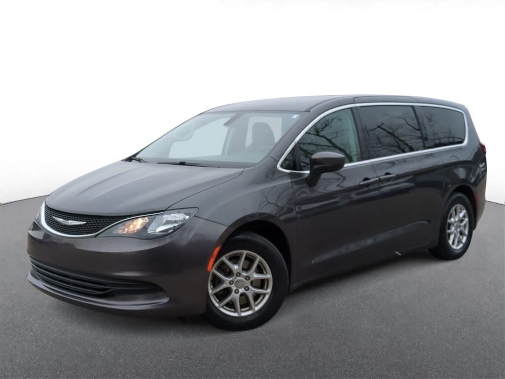 Used 2017 Chrysler Pacifica Touring Van