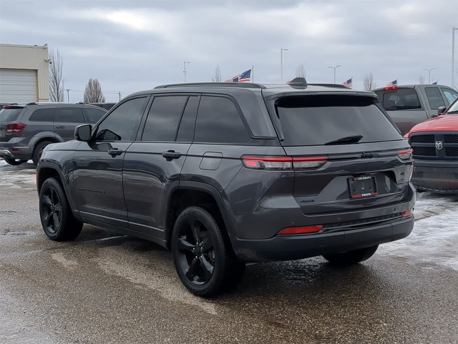 Thumbnail: 2024 Jeep Grand Cherokee - 12