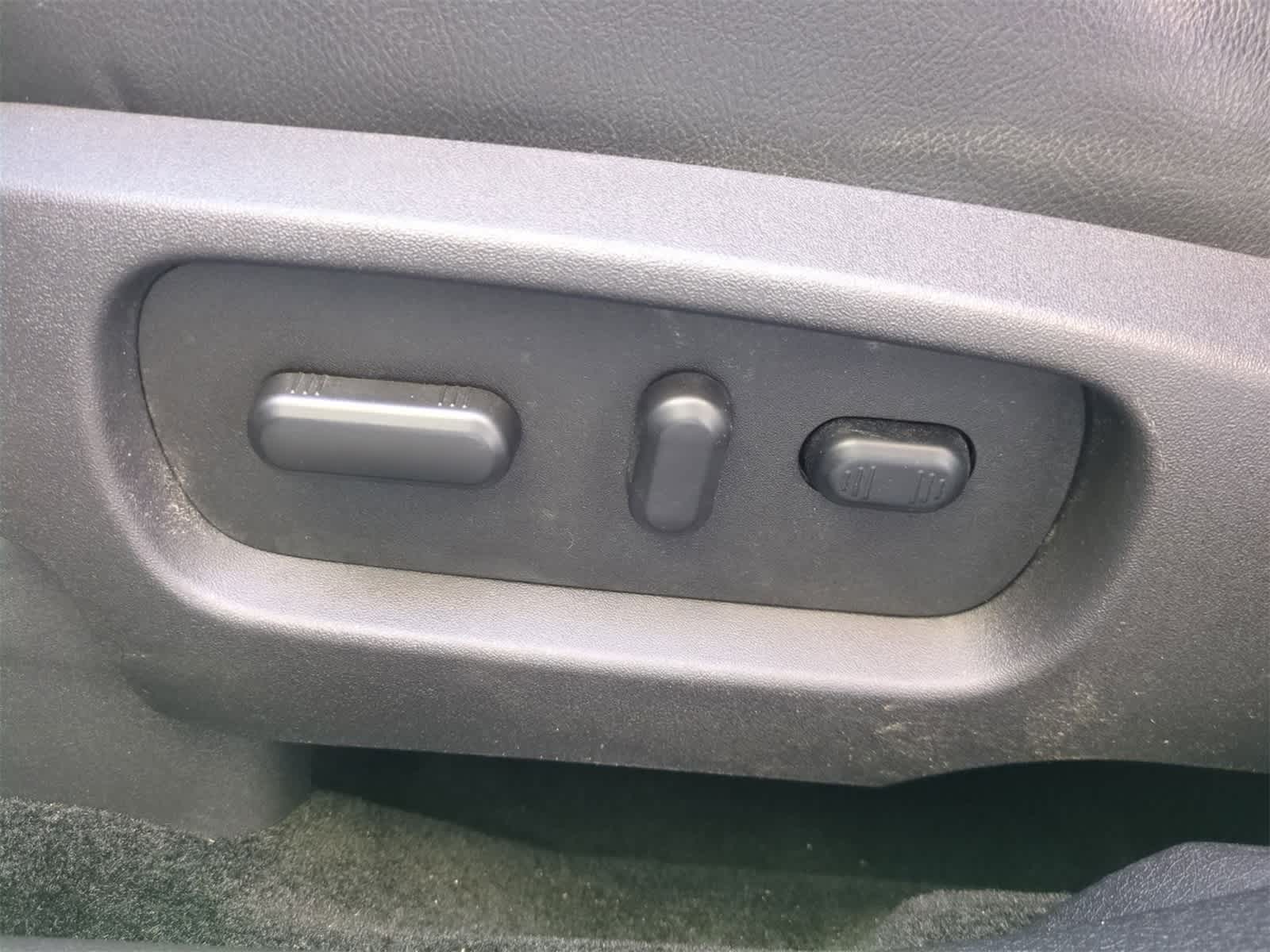 Thumbnail: 2018 Ford Flex - 17