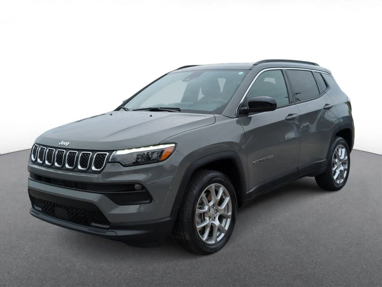 Thumbnail: 2024 Jeep Compass - 4