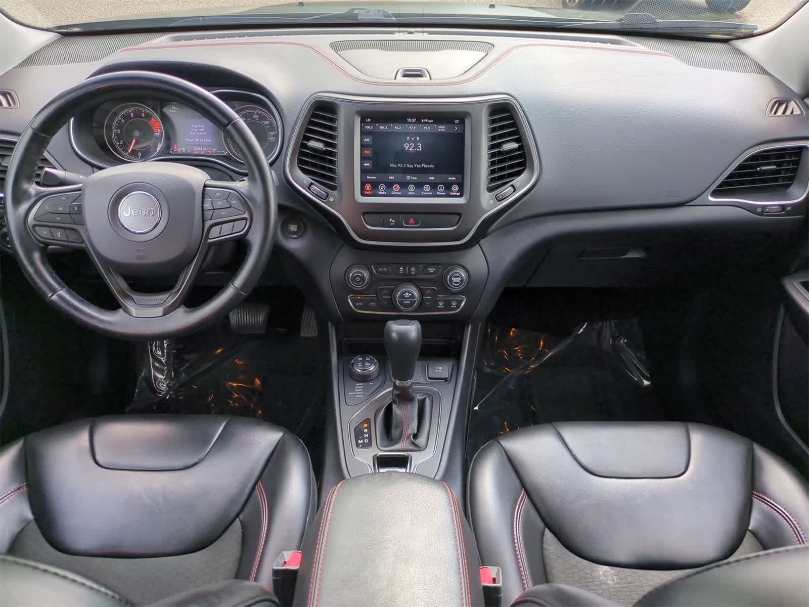 Thumbnail: 2020 Jeep Cherokee - 14