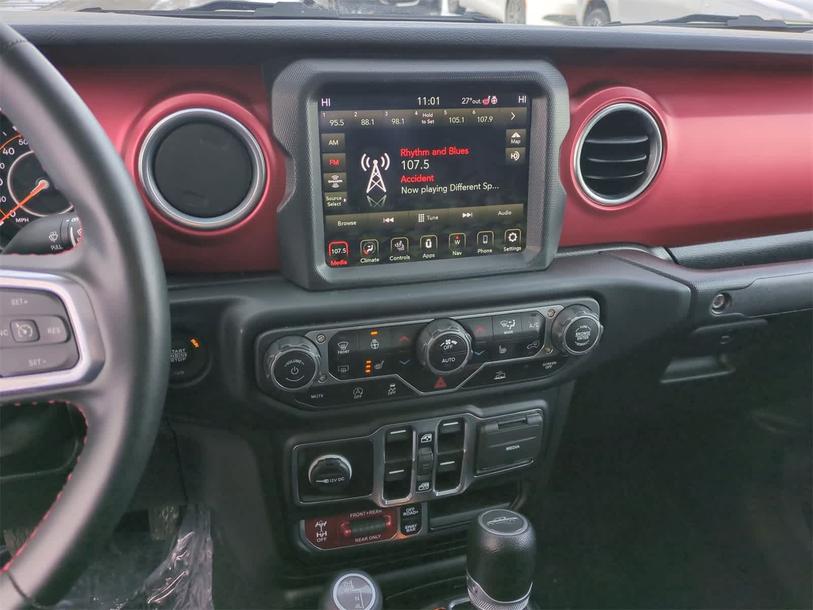 Thumbnail: 2023 Jeep Gladiator - 27