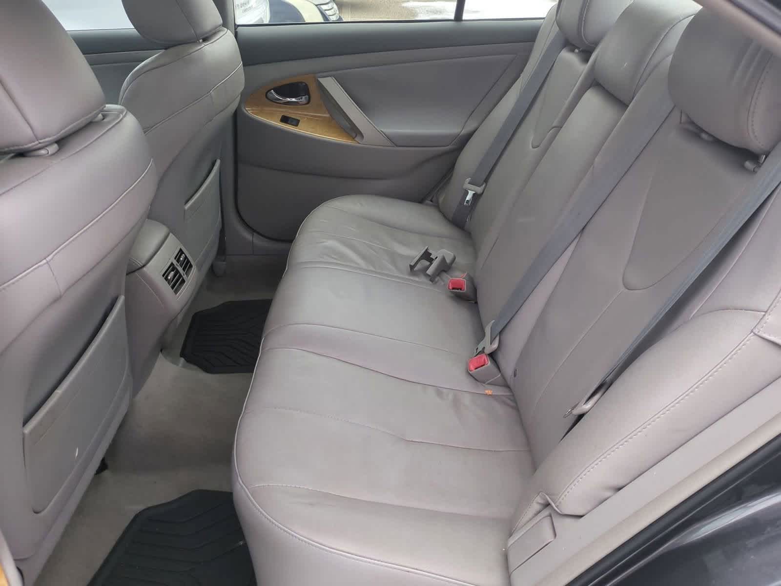 2007 Toyota Camry XLE 18