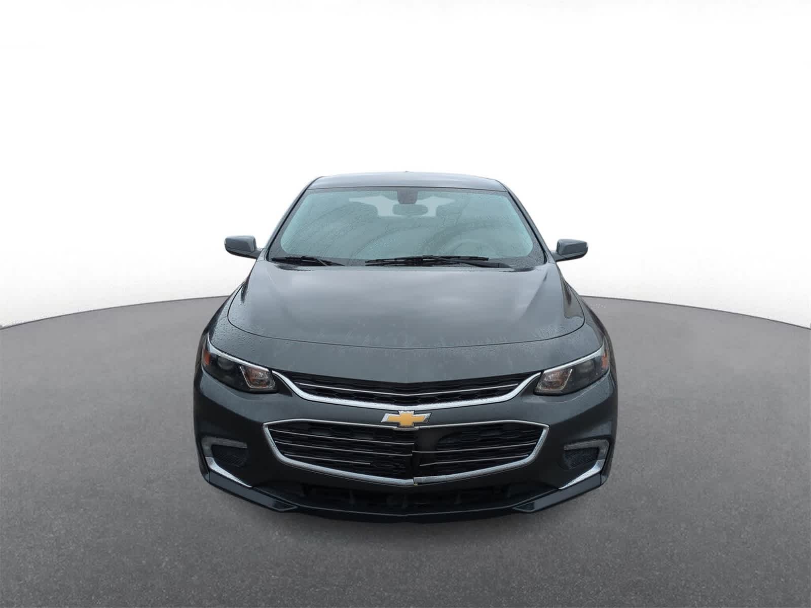 2017 Chevrolet Malibu 1LT photo 3