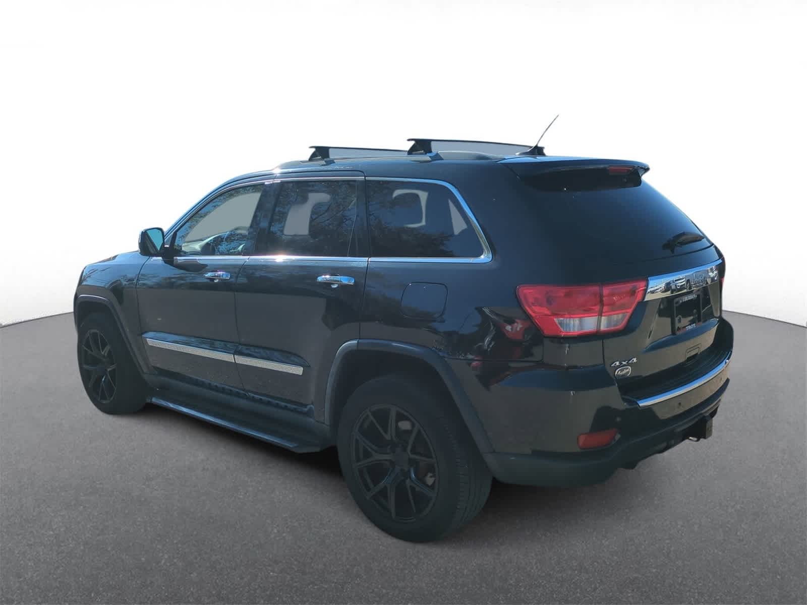Thumbnail: 2012 Jeep Grand Cherokee - 6