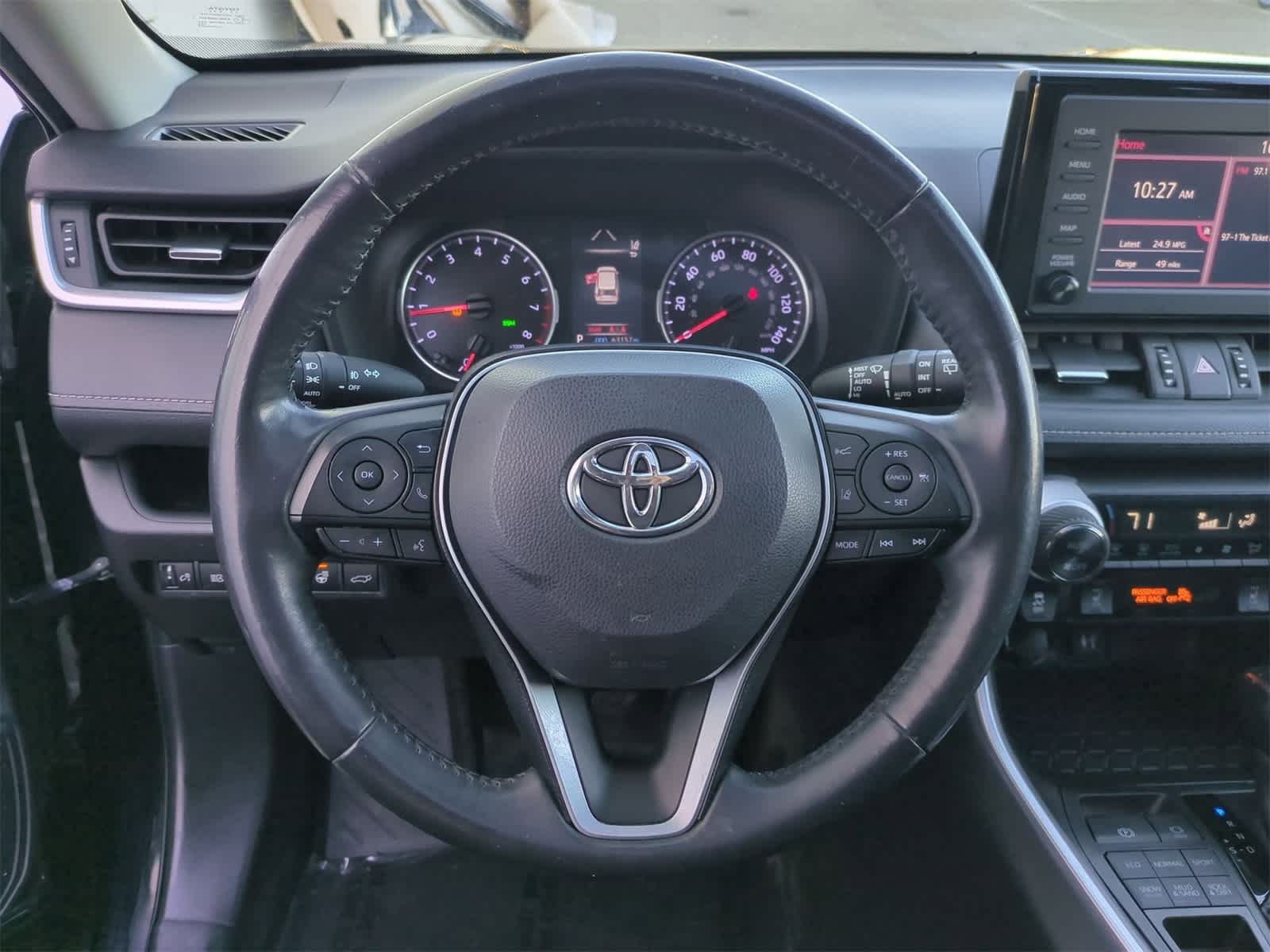 Thumbnail: 2019 Toyota RAV4 - 23