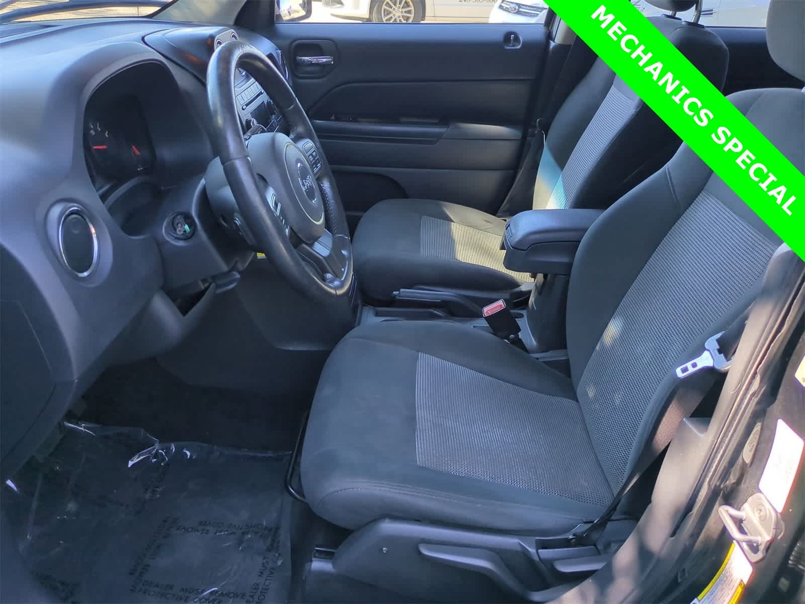 Thumbnail: 2012 Jeep Patriot - 15