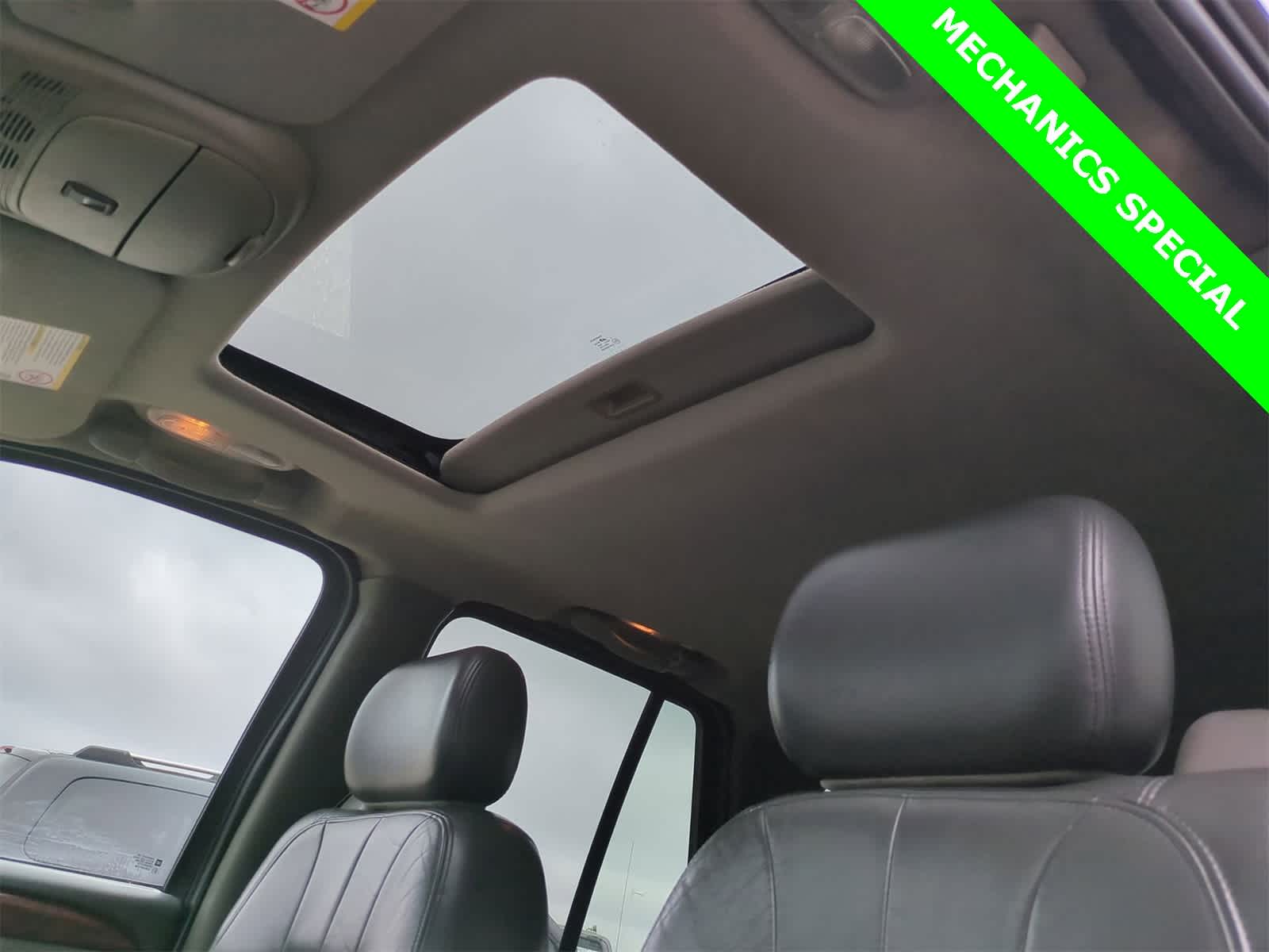 Thumbnail: 2004 GMC Envoy - 17
