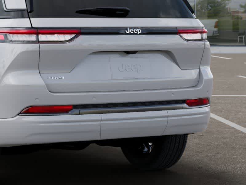 Thumbnail: 2026 Jeep Grand Cherokee - 13