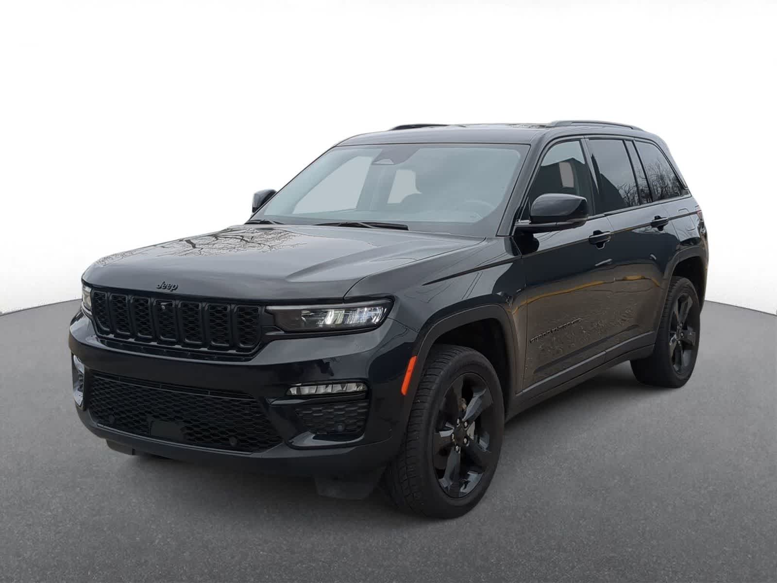 Thumbnail: 2023 Jeep Grand Cherokee - 4