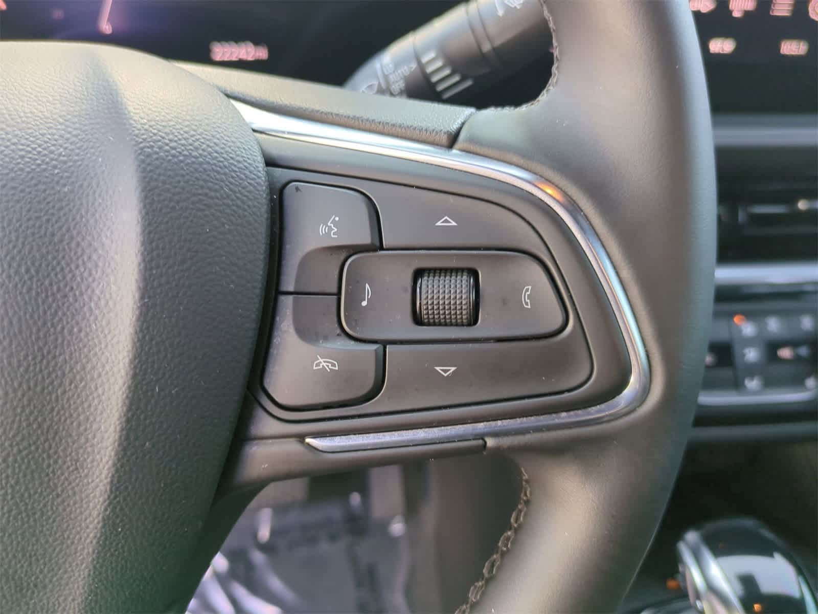 2024 Buick Envista Sport Touring 22