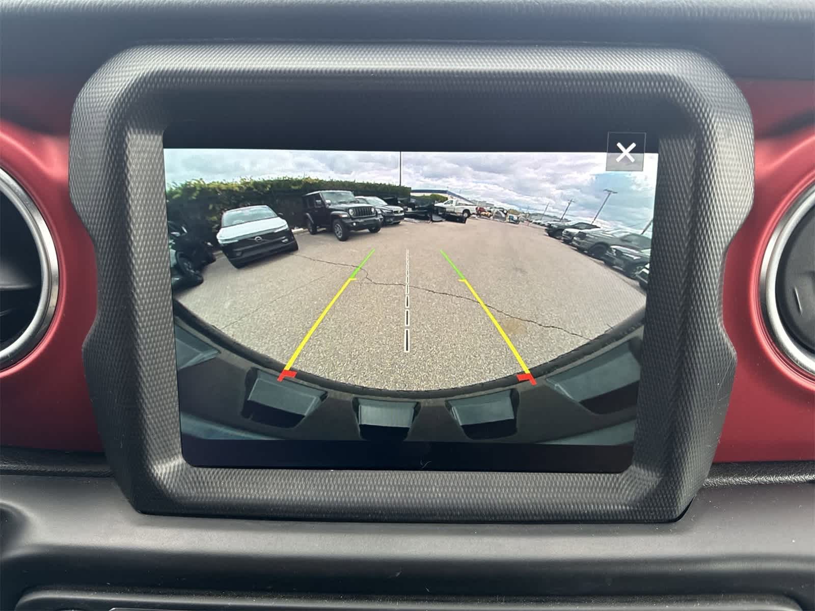 Thumbnail: 2021 Jeep Wrangler - 29