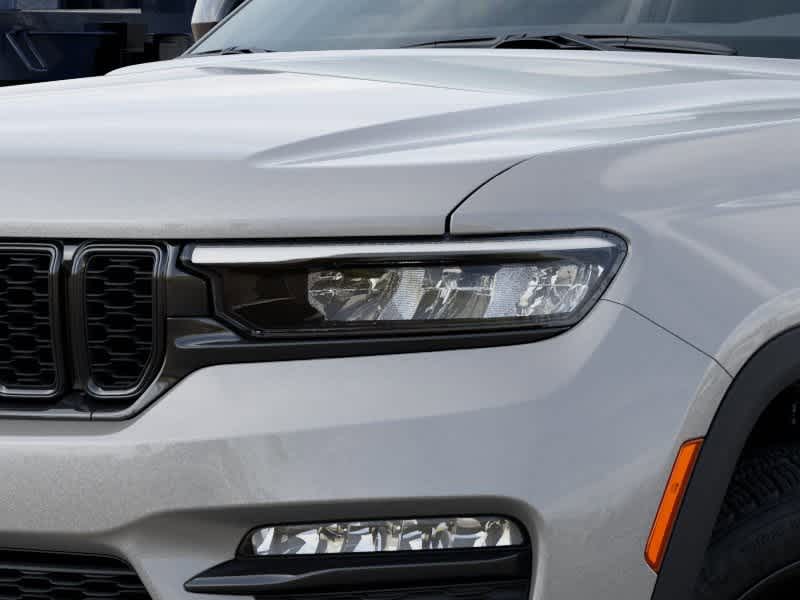 Thumbnail: 2025 Jeep Grand Cherokee - 10