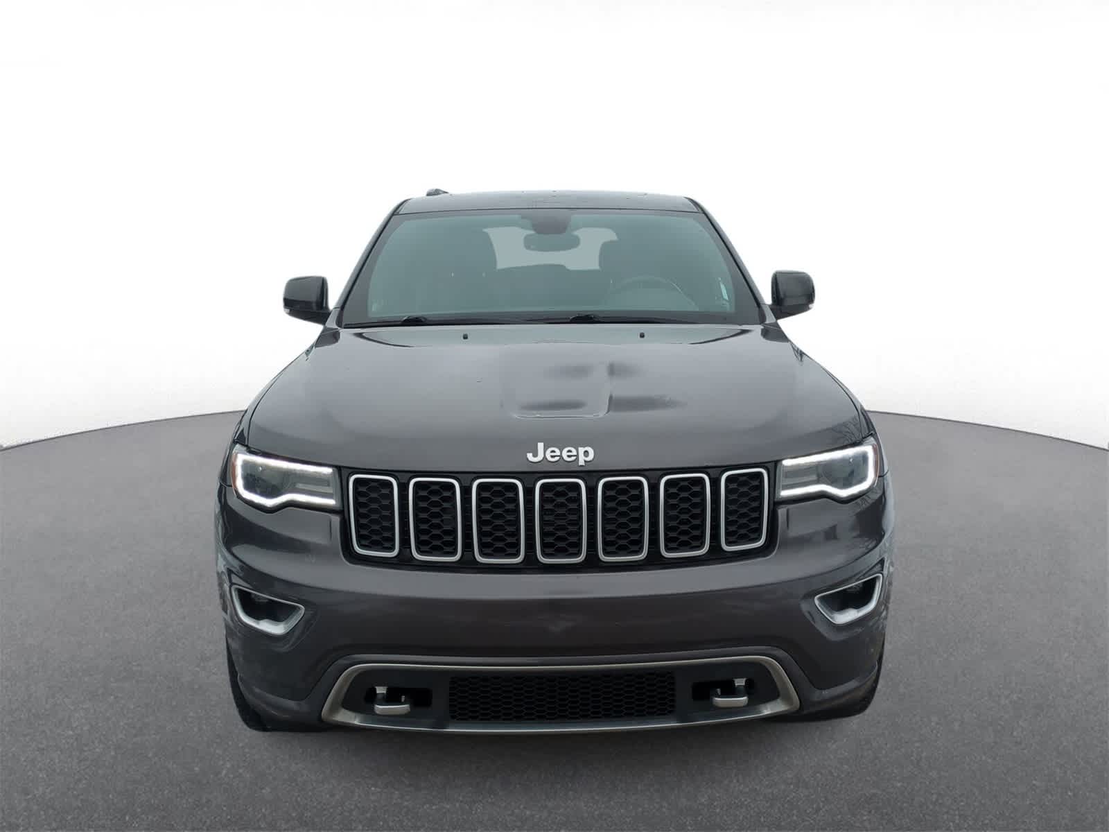 Thumbnail: 2018 Jeep Grand Cherokee - 3