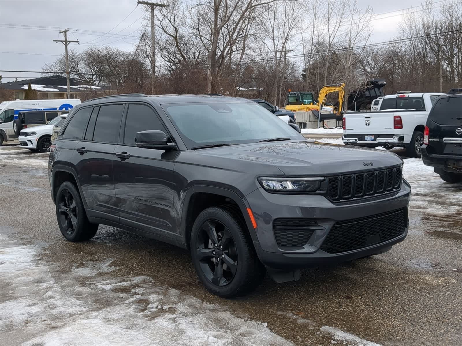 Thumbnail: 2024 Jeep Grand Cherokee - 16