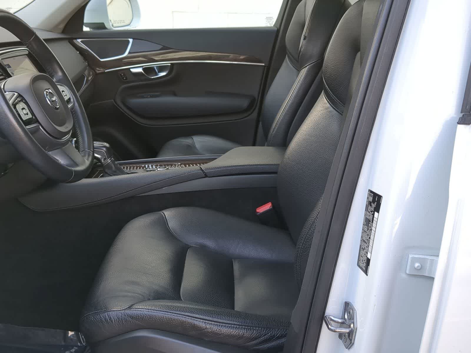 Thumbnail: 2018 Volvo XC90 - 16