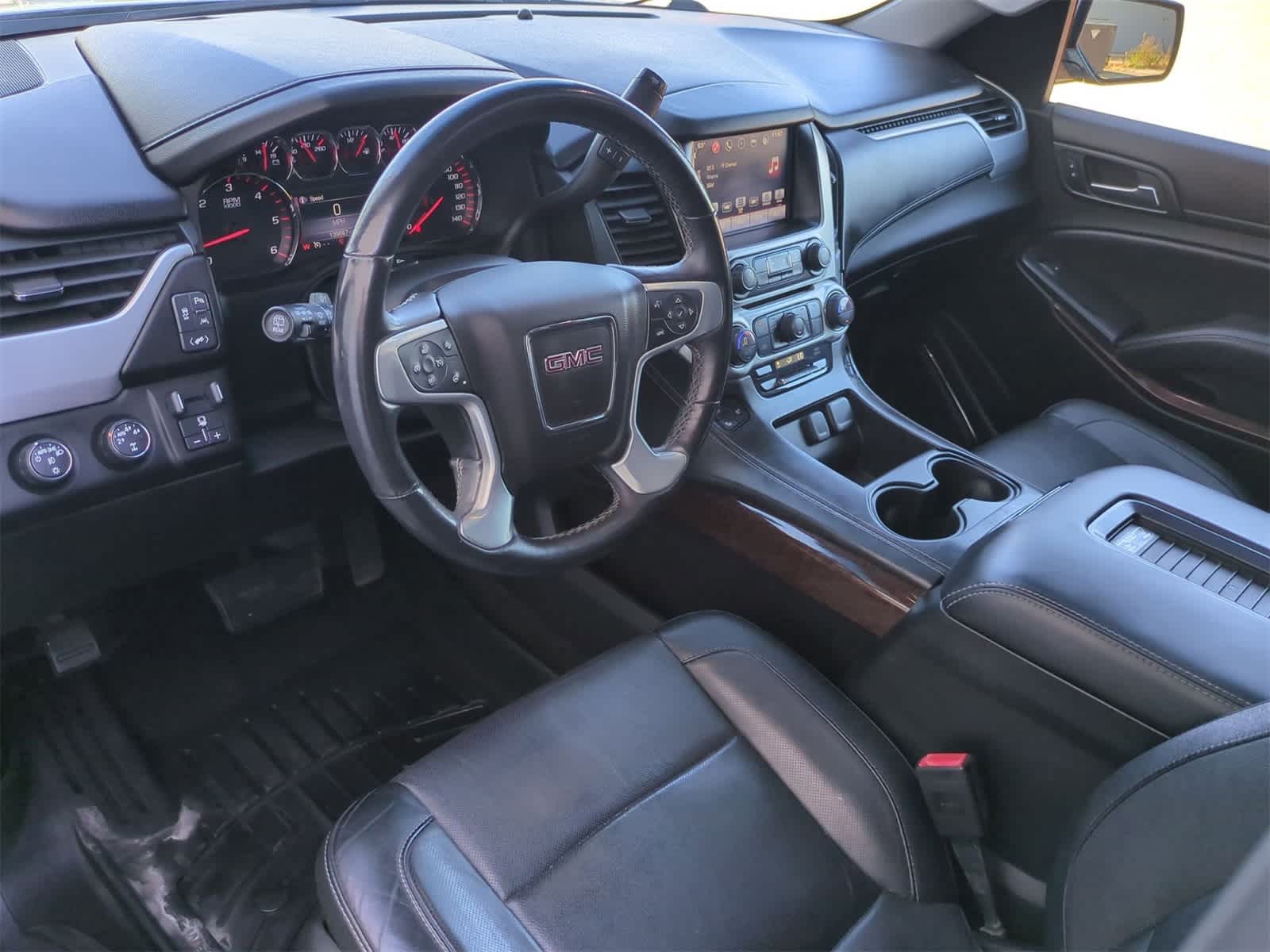 Thumbnail: 2016 GMC Yukon XL - 10