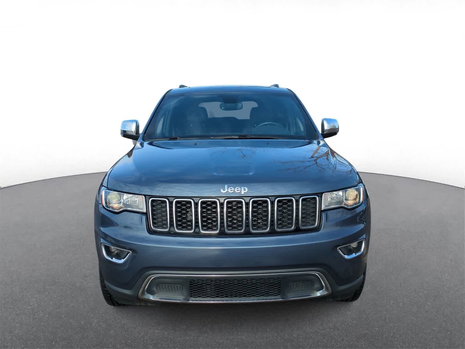 Thumbnail: 2019 Jeep Grand Cherokee - 3