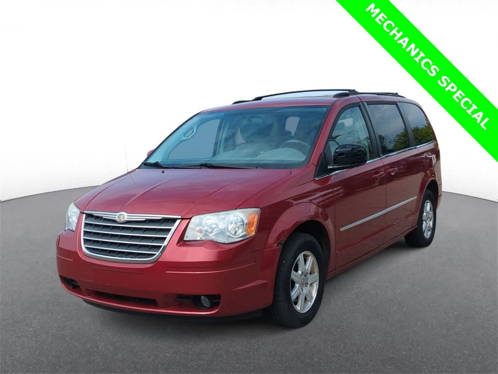 Thumbnail: 2009 Chrysler Town & Country - 4