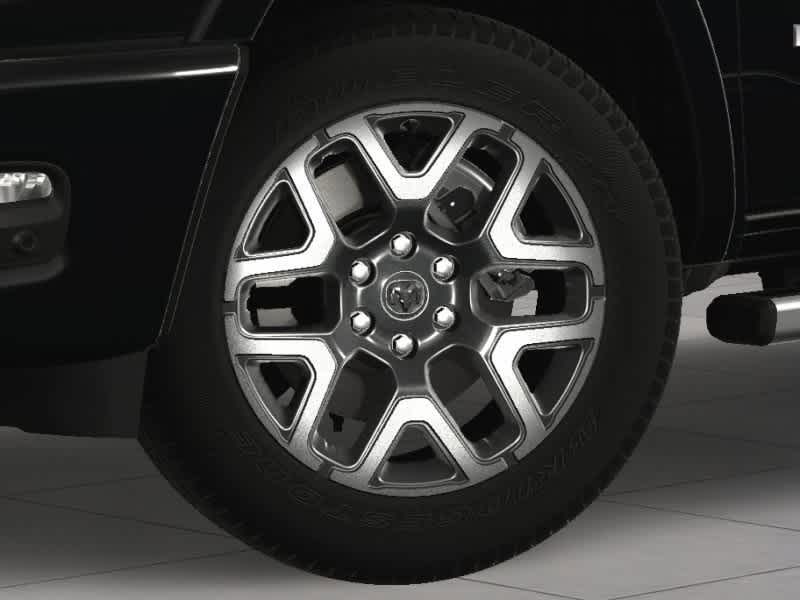 2025 RAM 1500 Laramie 10
