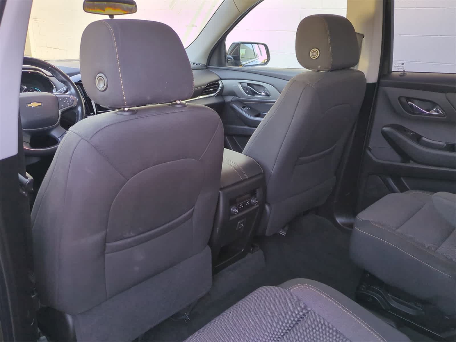 Thumbnail: 2020 Chevrolet Traverse - 18