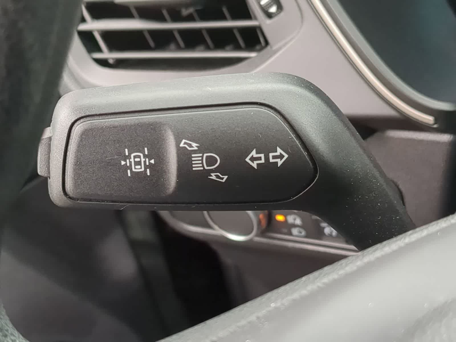 Thumbnail: 2020 Ford Escape - 26