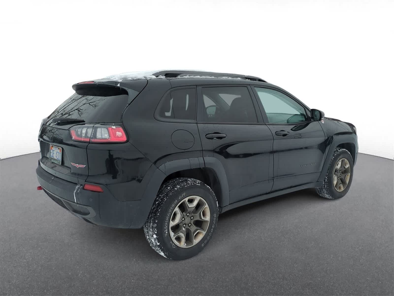 Thumbnail: 2019 Jeep Cherokee - 8