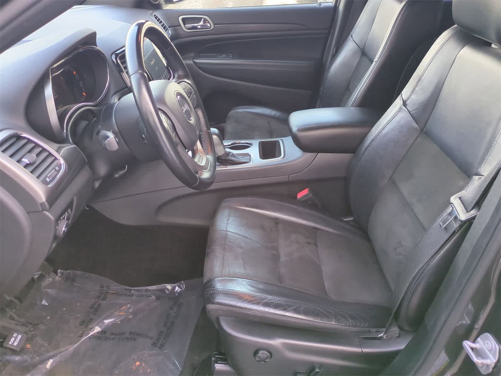 Thumbnail: 2019 Jeep Grand Cherokee - 16