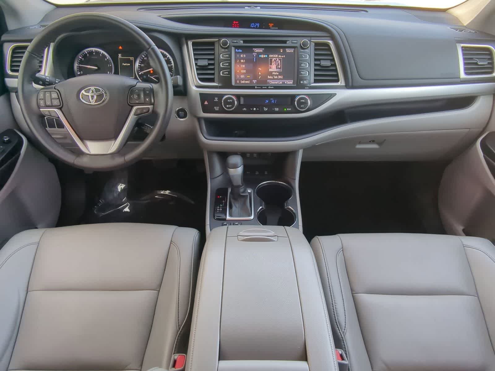 Thumbnail: 2019 Toyota Highlander - 15