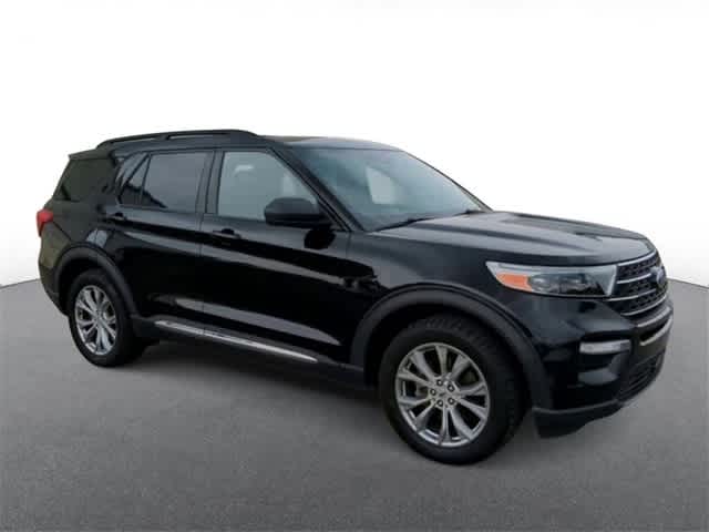 Used 2020 Ford Explorer XLT with VIN 1FMSK8DH8LGB10805 for sale in Troy, MI