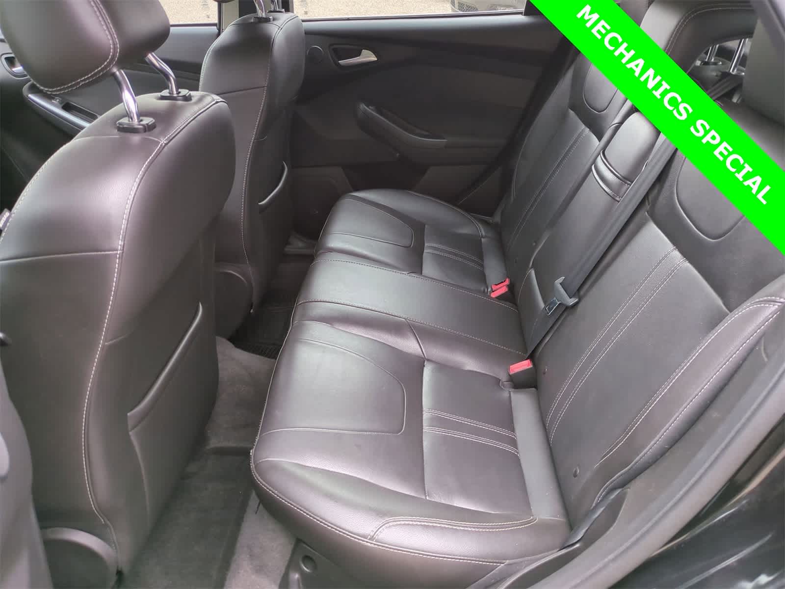 Thumbnail: 2012 Ford Focus - 17