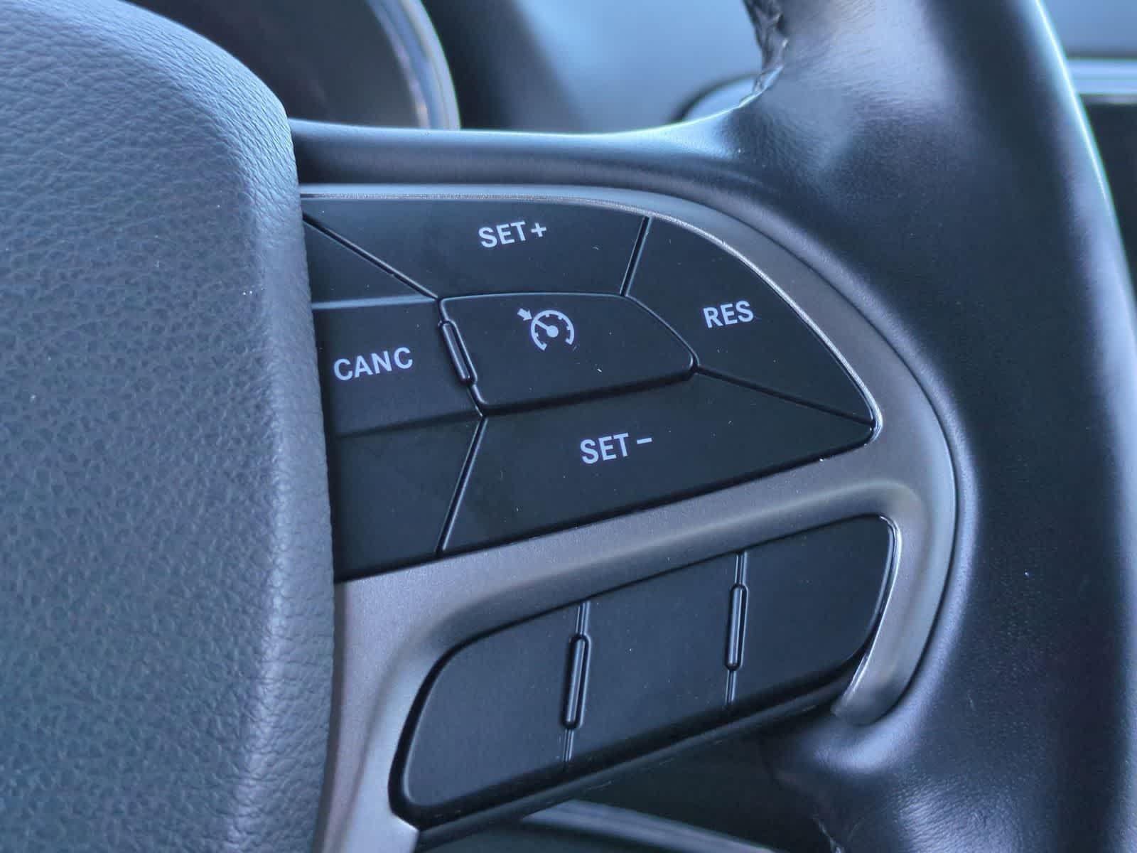 Thumbnail: 2021 Jeep Grand Cherokee - 26