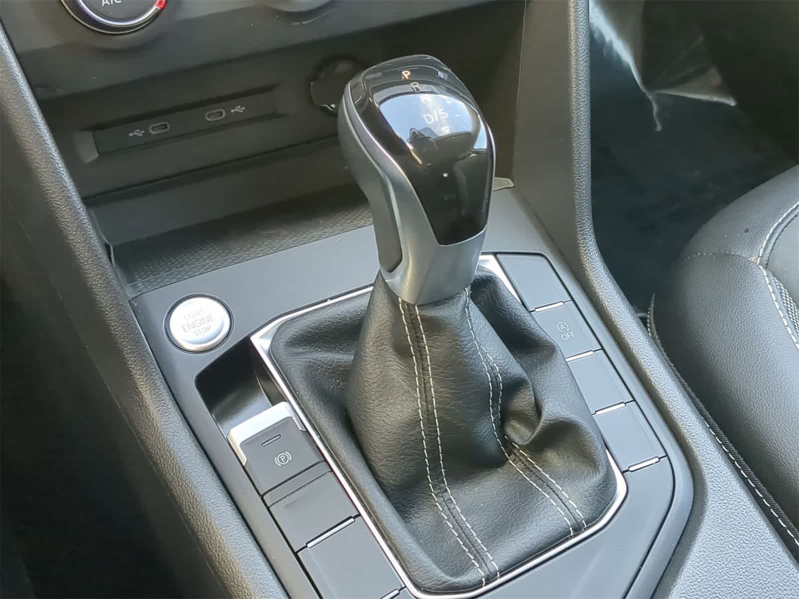 Thumbnail: 2022 Volkswagen Taos - 36