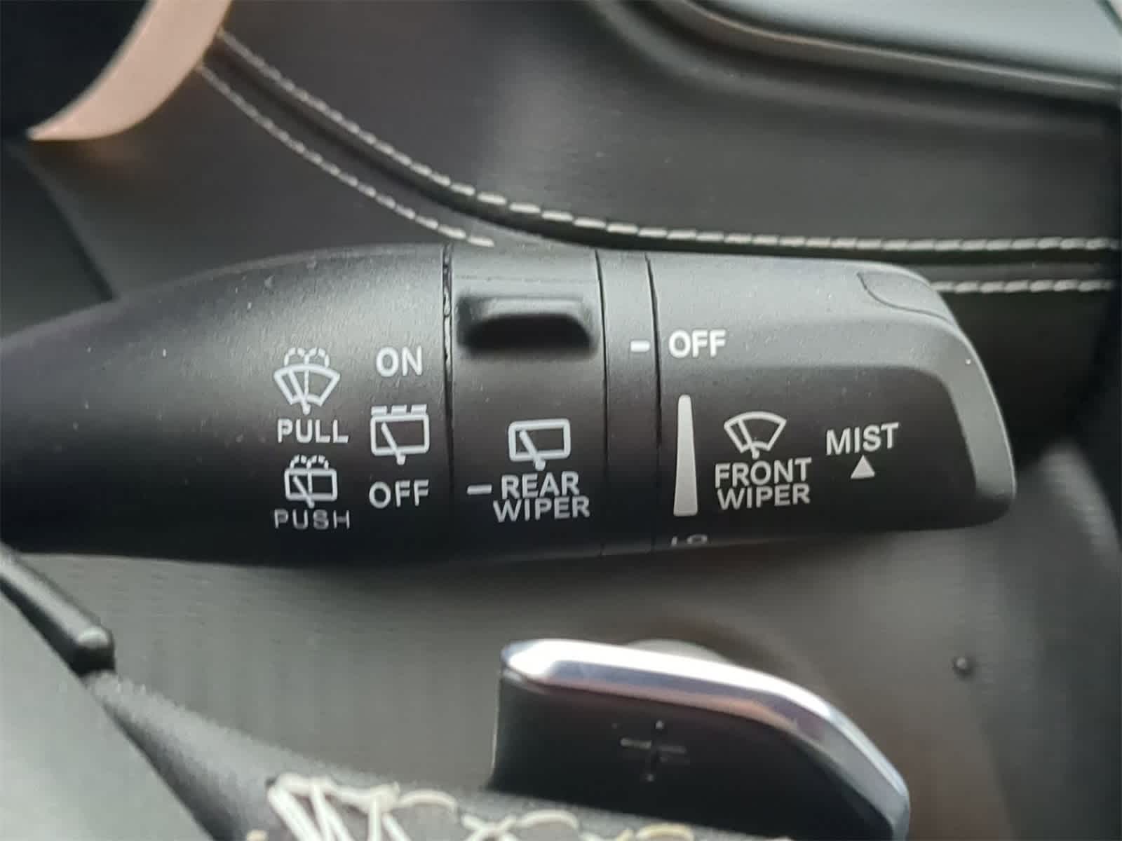 Thumbnail: 2024 Jeep Grand Cherokee - 33