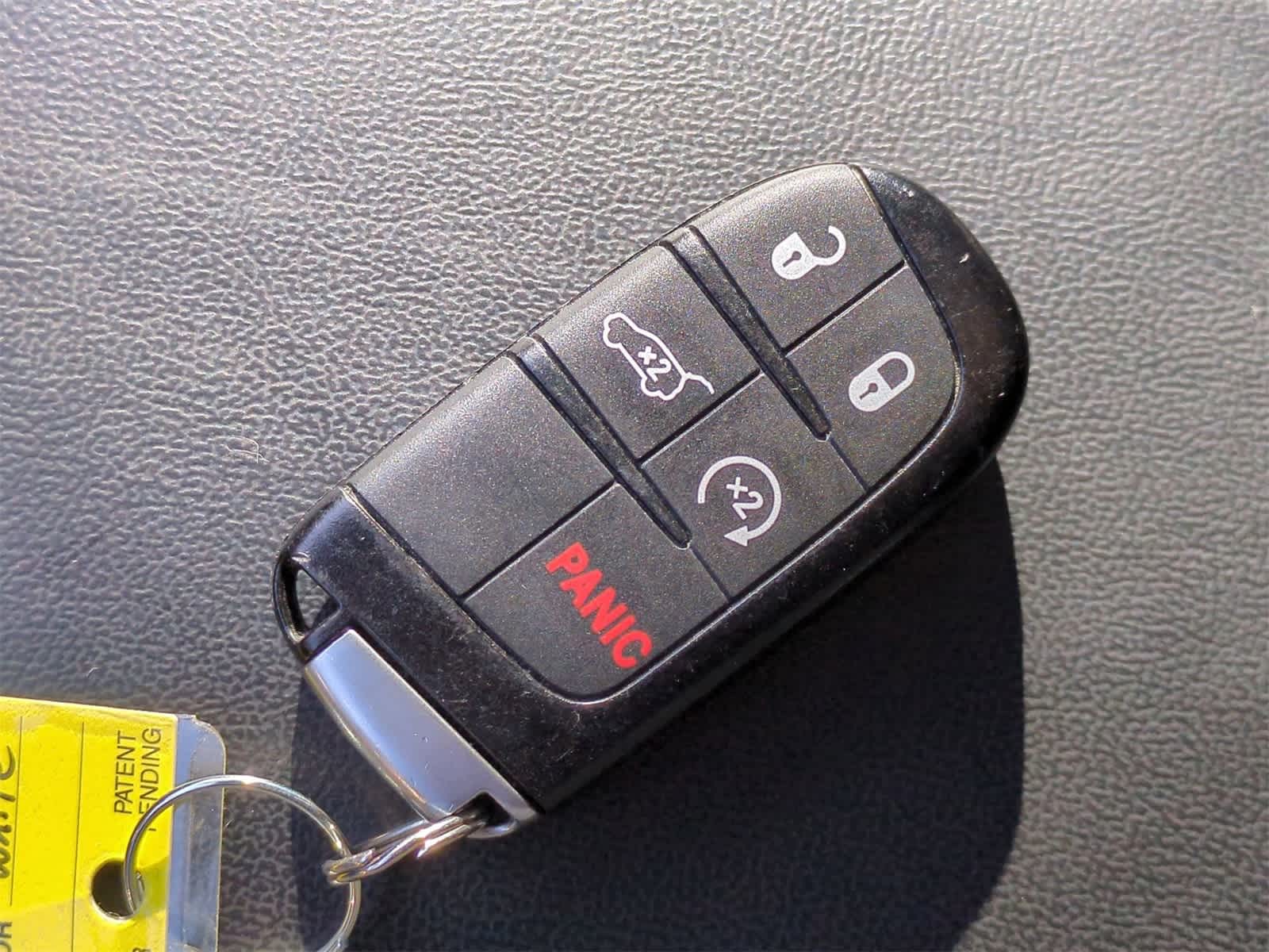 Thumbnail: 2022 Dodge Durango - 35