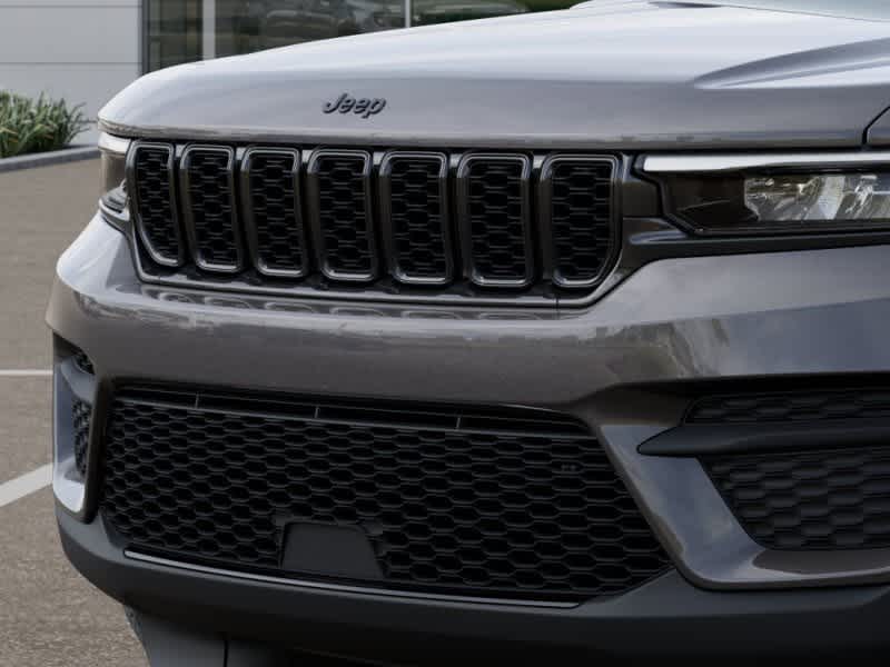 Thumbnail: 2025 Jeep Grand Cherokee - 11