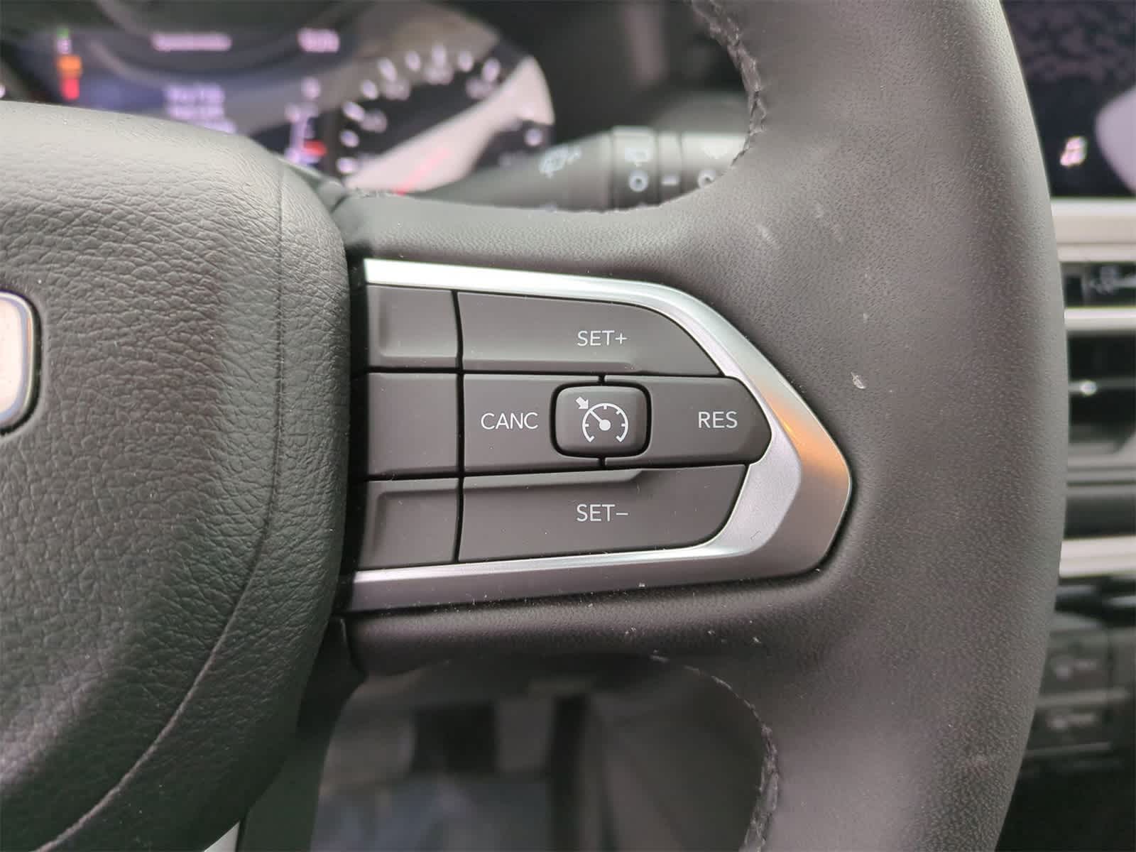 Thumbnail: 2023 Jeep Compass - 24