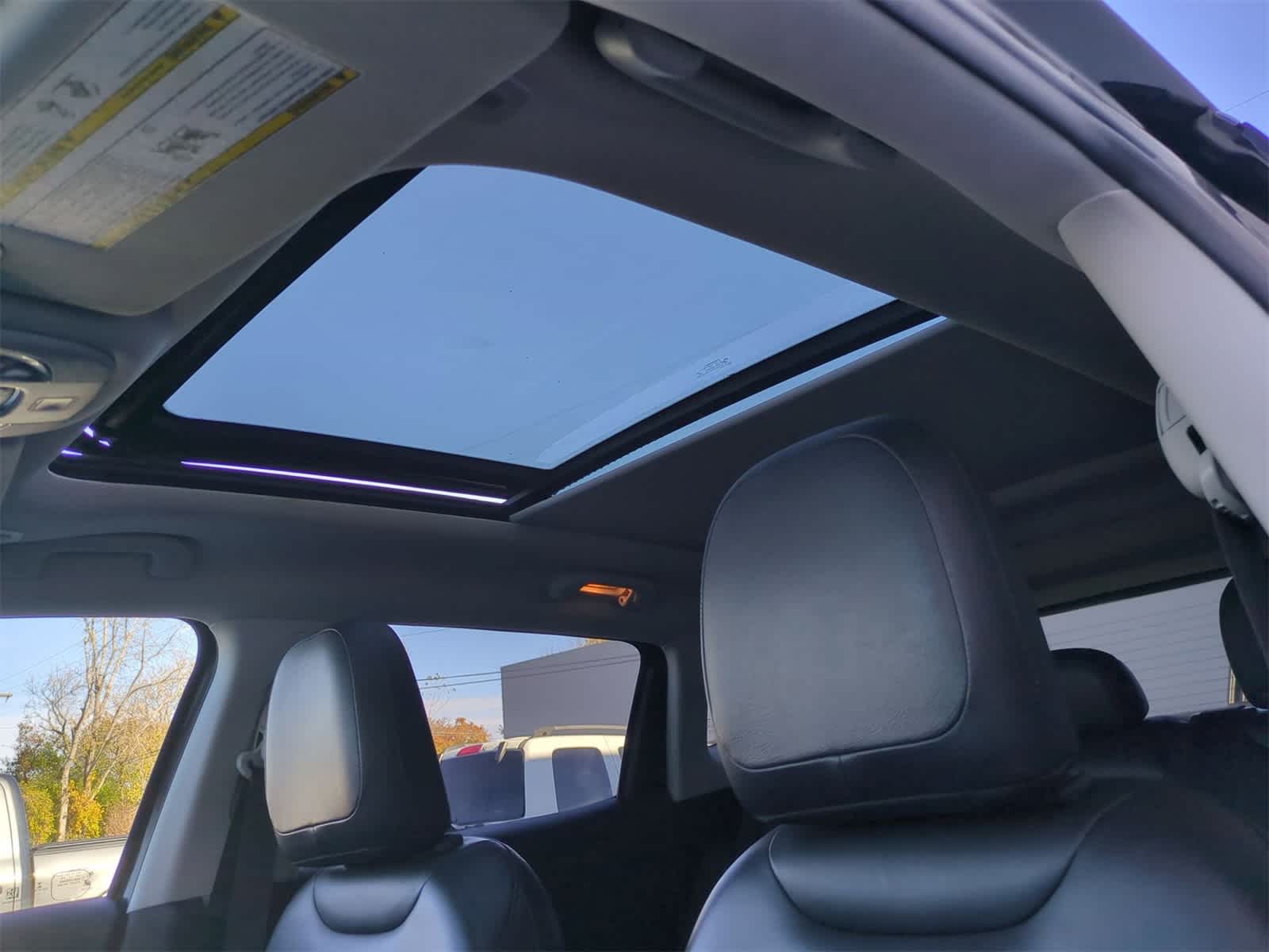 Thumbnail: 2018 Jeep Compass - 19