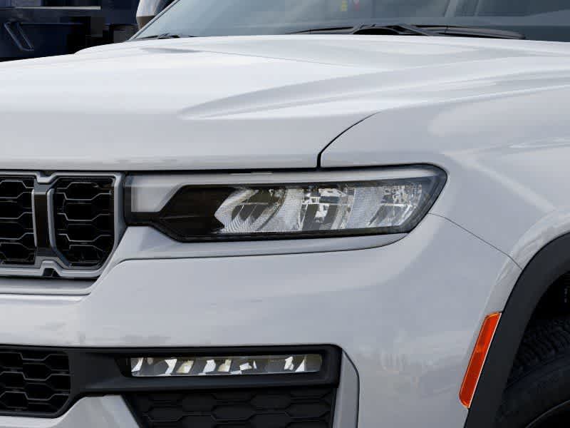 Thumbnail: 2026 Jeep Grand Cherokee L - 10