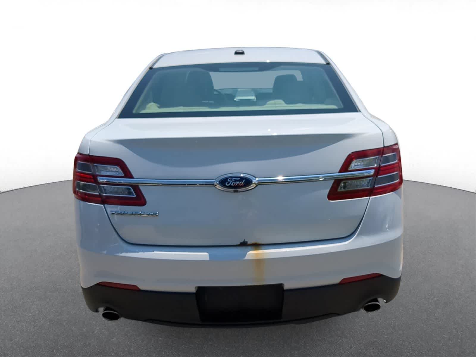 Thumbnail: 2015 Ford Taurus - 7