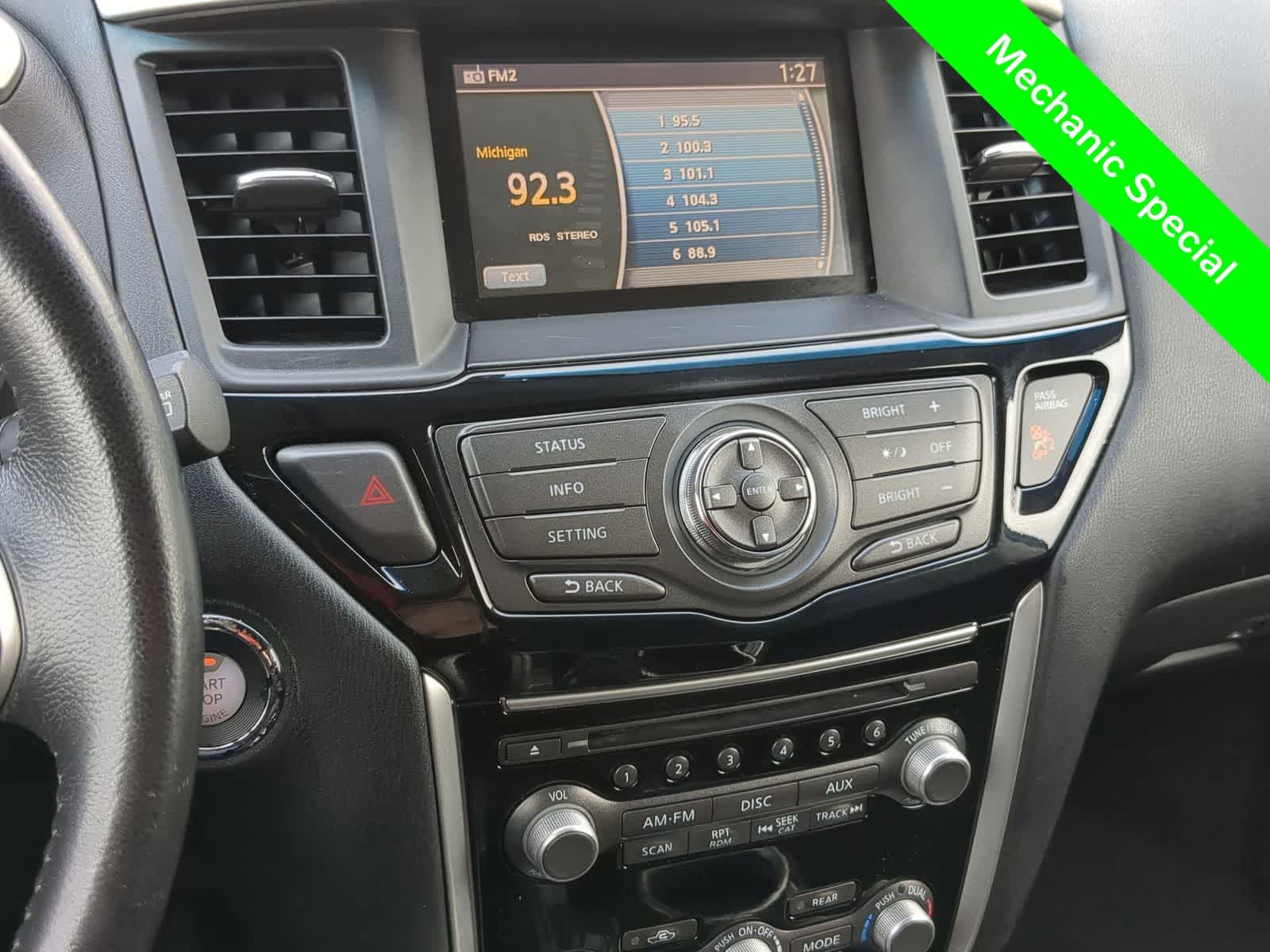 Thumbnail: 2013 Nissan Pathfinder - 27