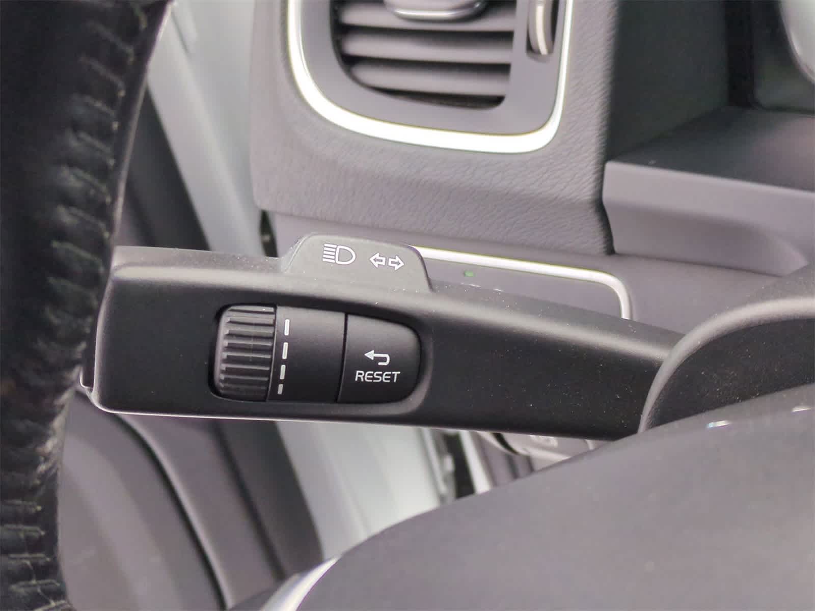 Thumbnail: 2017 Volvo S60 - 27