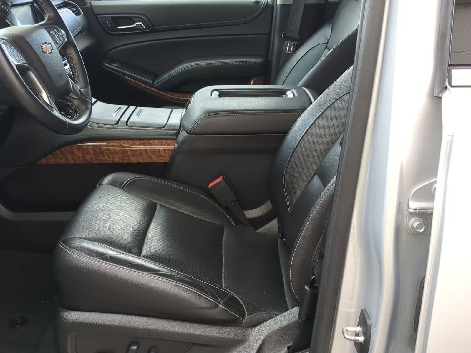 Thumbnail: 2020 Chevrolet Tahoe - 16