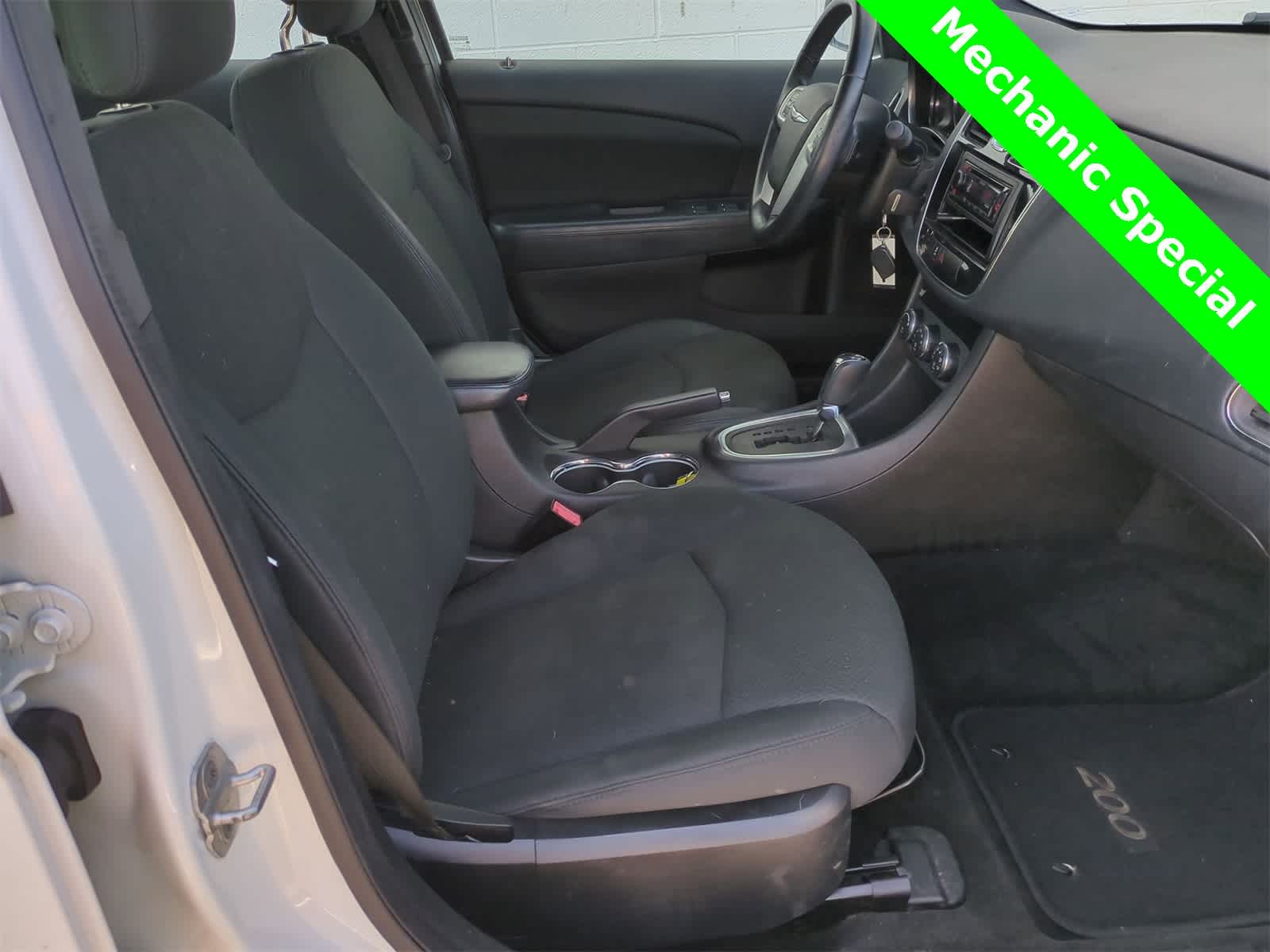 Thumbnail: 2012 Chrysler 200 - 18