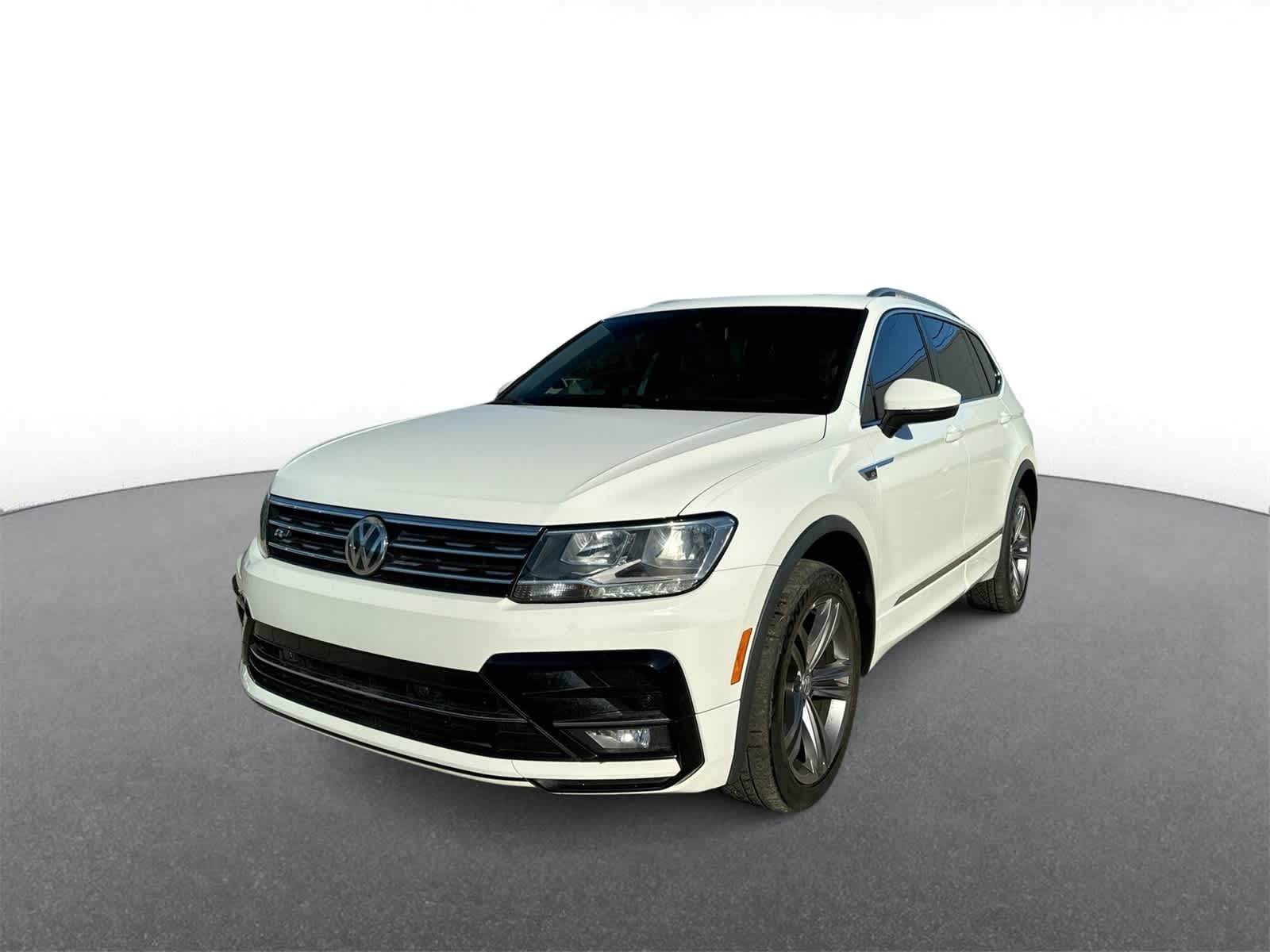 Thumbnail: 2019 Volkswagen Tiguan - 4