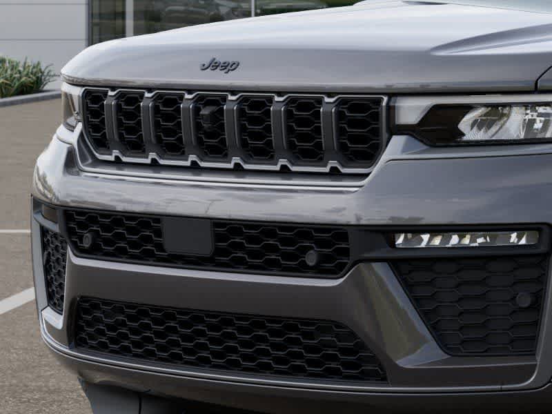 Thumbnail: 2026 Jeep Grand Cherokee - 11