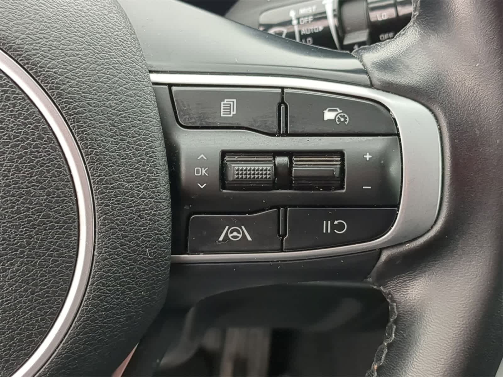 Thumbnail: 2023 Kia Sportage - 24