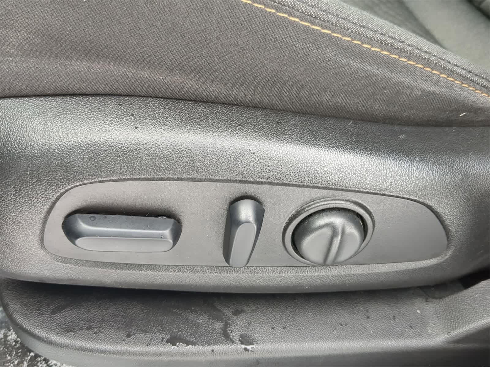 Thumbnail: 2018 Chevrolet Equinox - 17