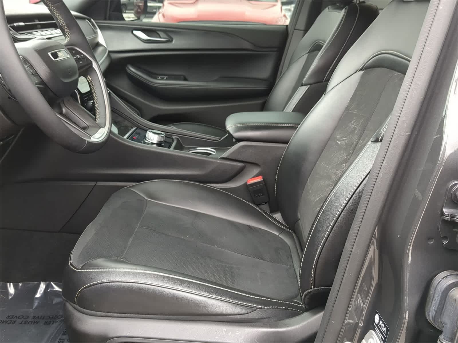 Thumbnail: 2024 Jeep Grand Cherokee - 23