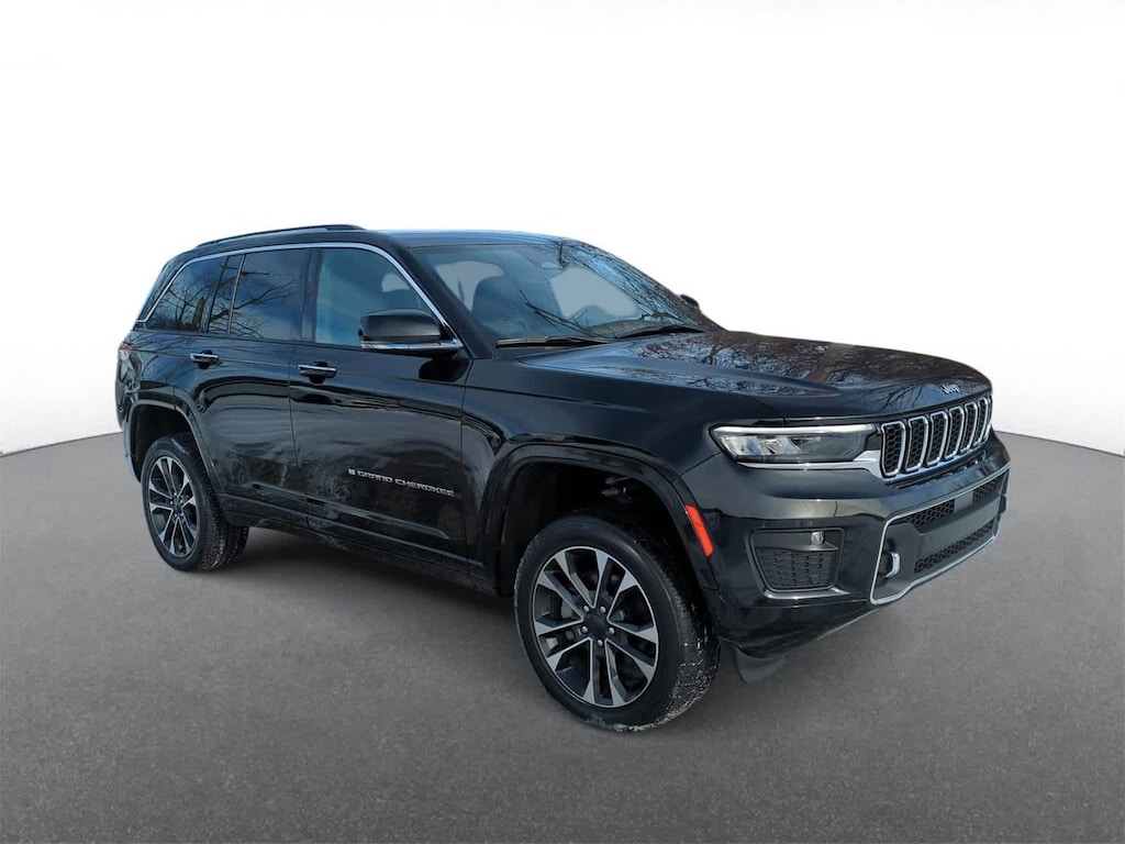 Used 2023 Jeep Grand Cherokee Overland SUV